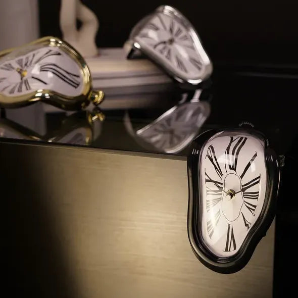 DALI MELTING CLOCK