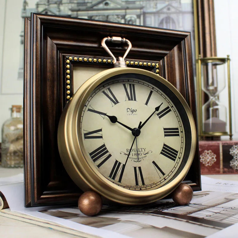 VINTAGE ROYALTY CLOCK