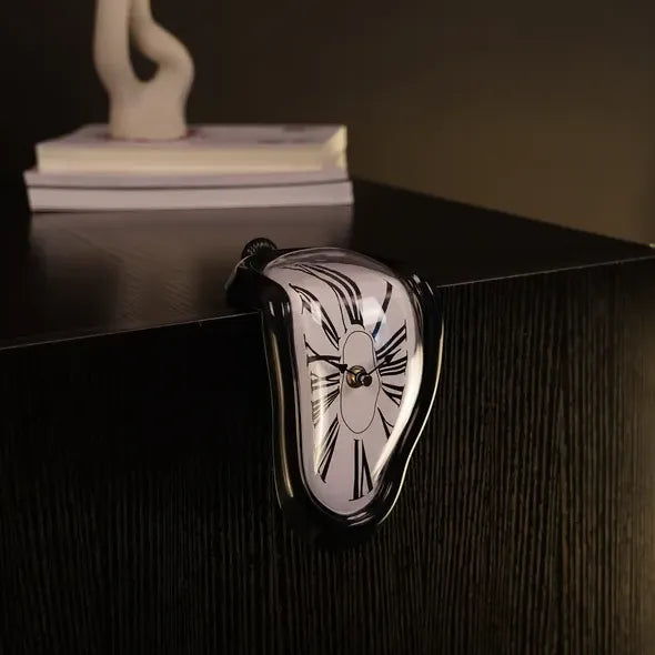 DALI MELTING CLOCK