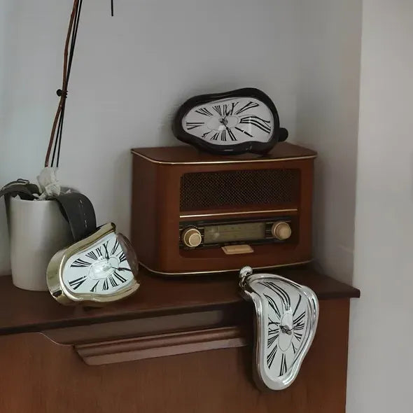DALI MELTING CLOCK