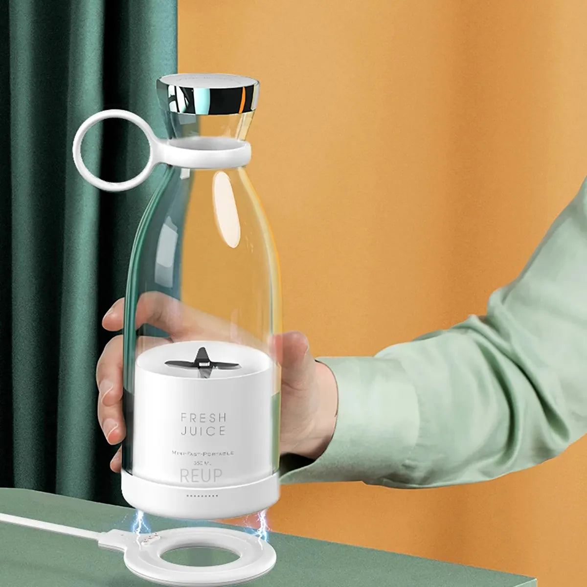 FRESH JUICE PORTABLE BLENDER