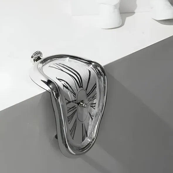 DALI MELTING CLOCK