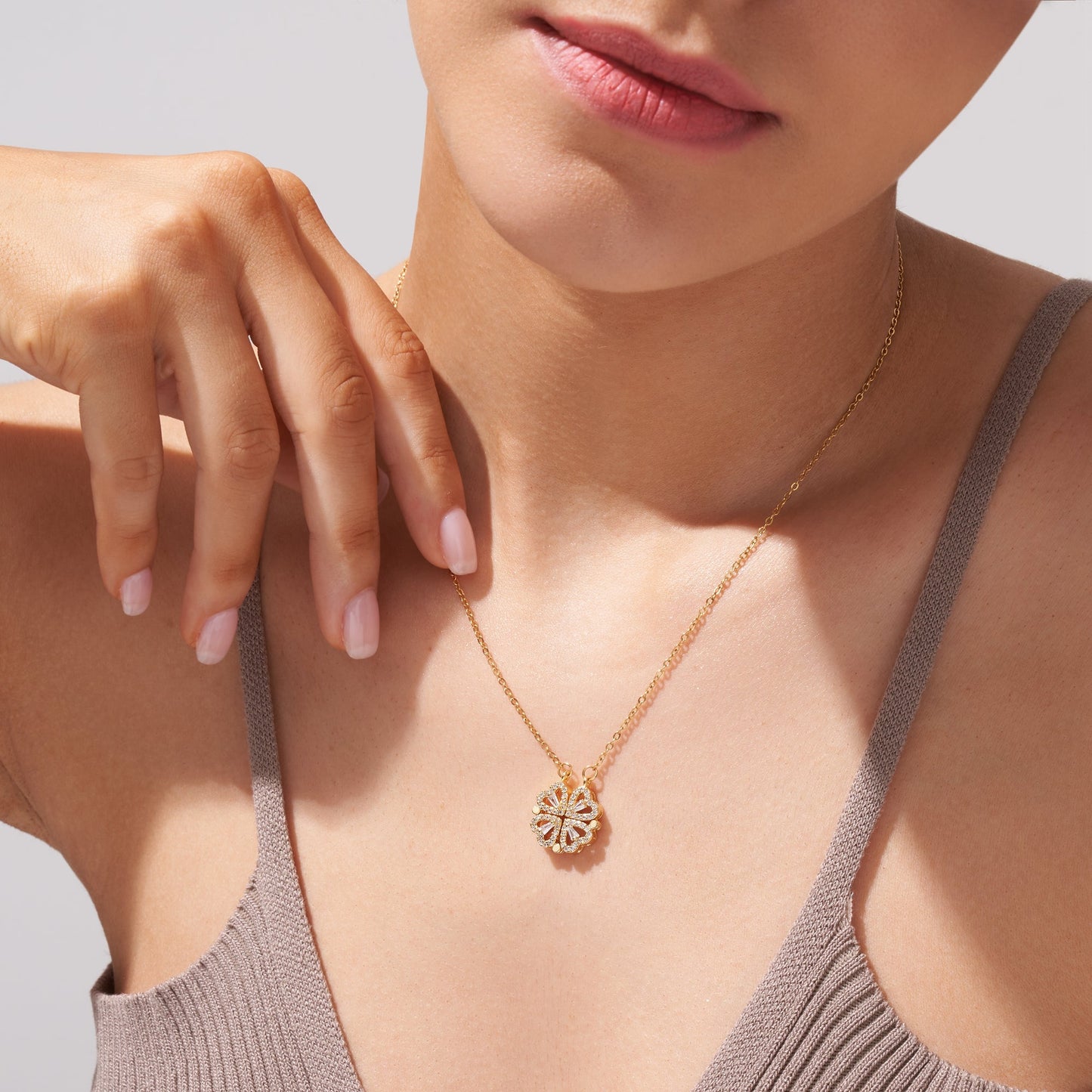 Clover Hearts Necklace 4