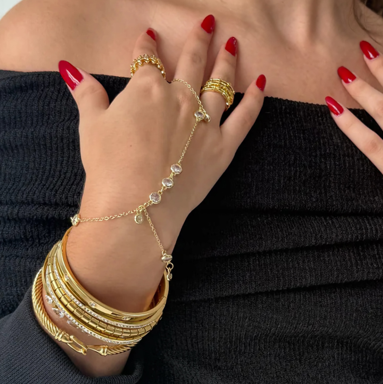 Elina Diamond Hand Chain 3