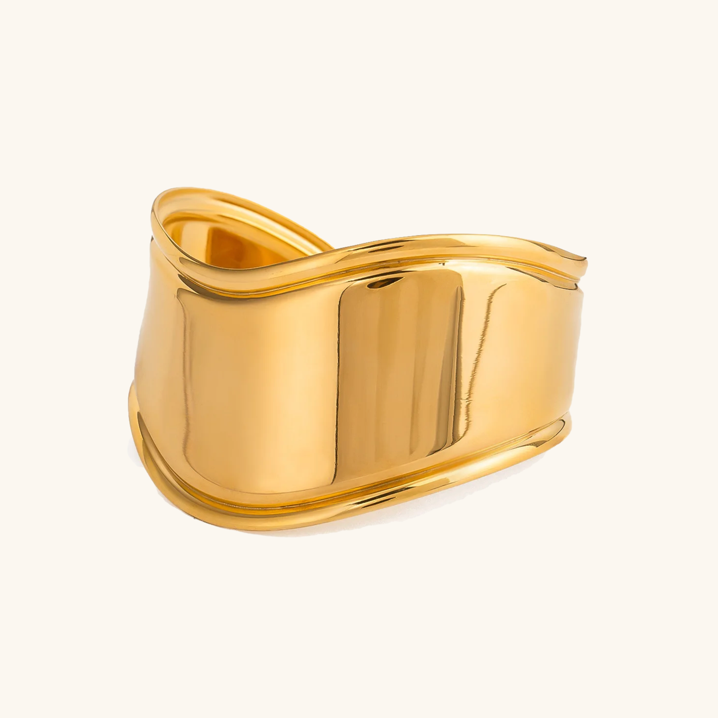 Izza Smooth Gold Cuff 0
