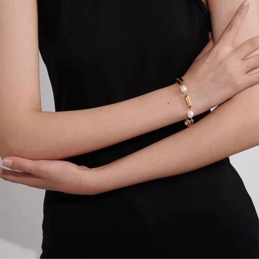 Janna Pearl Chain Bracelet 2