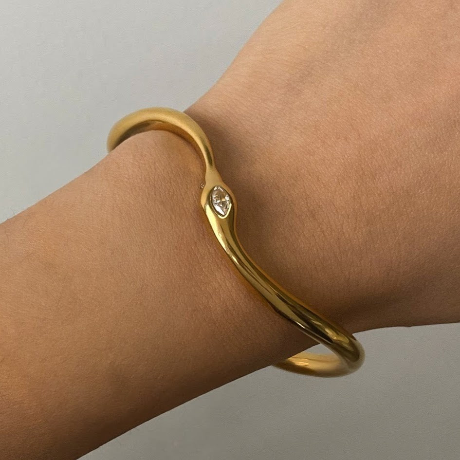 Juna Diamond Bangle 1