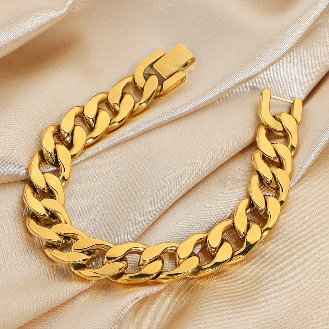 Kayle Gold Chain Bracelet 2