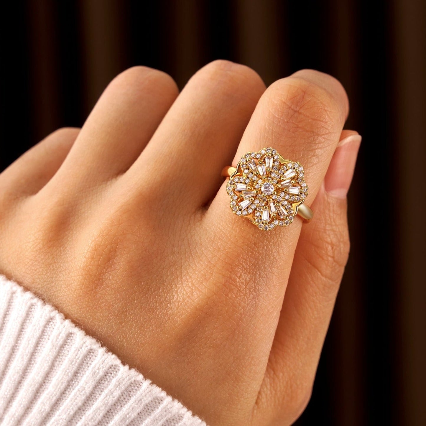 Spinning Clover Ring 2