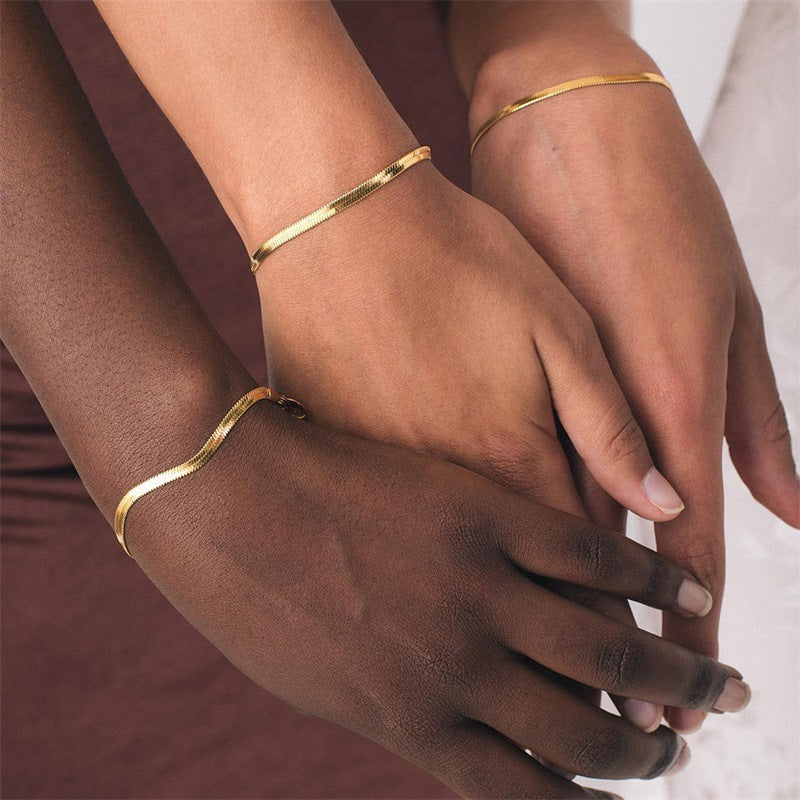 Vida Gold Herringbone Bracelet 1