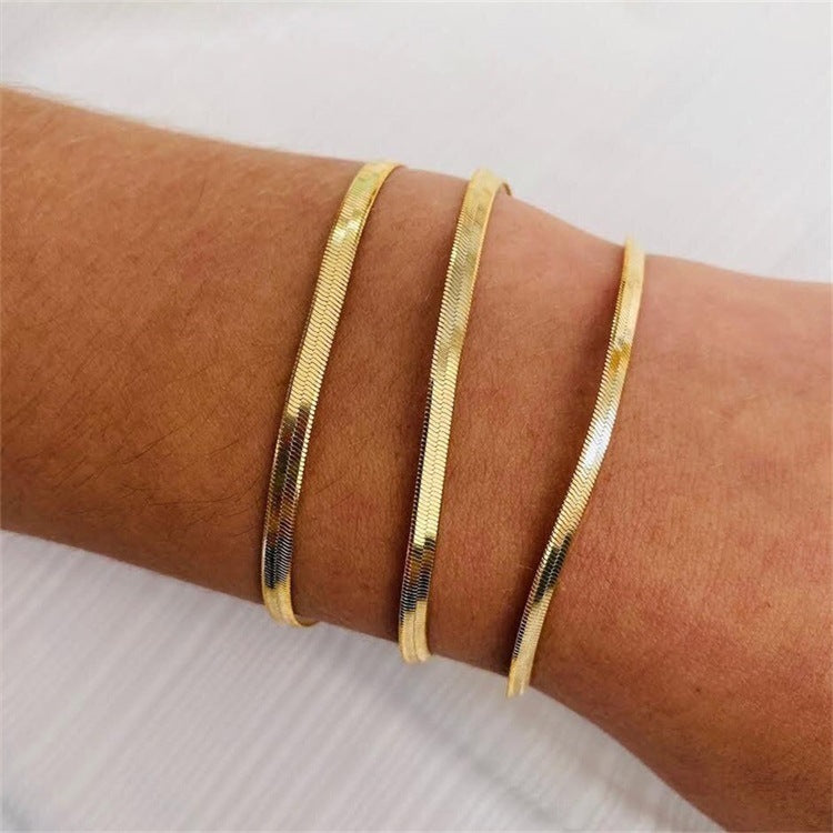 Vida Gold Herringbone Bracelet 3