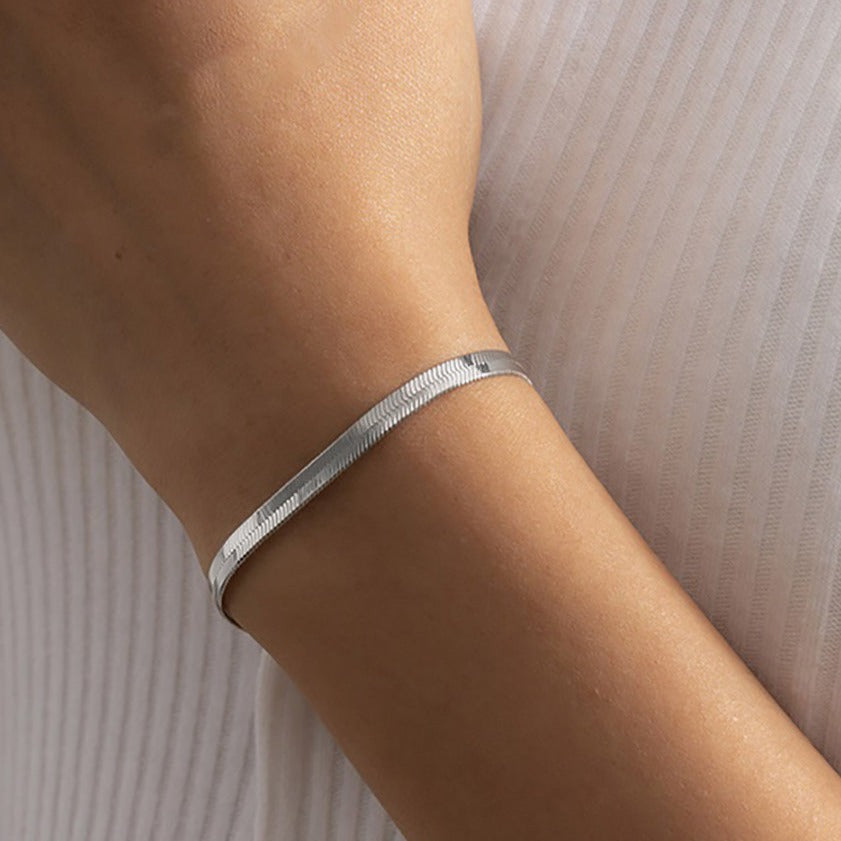 Vida Gold Herringbone Bracelet 6
