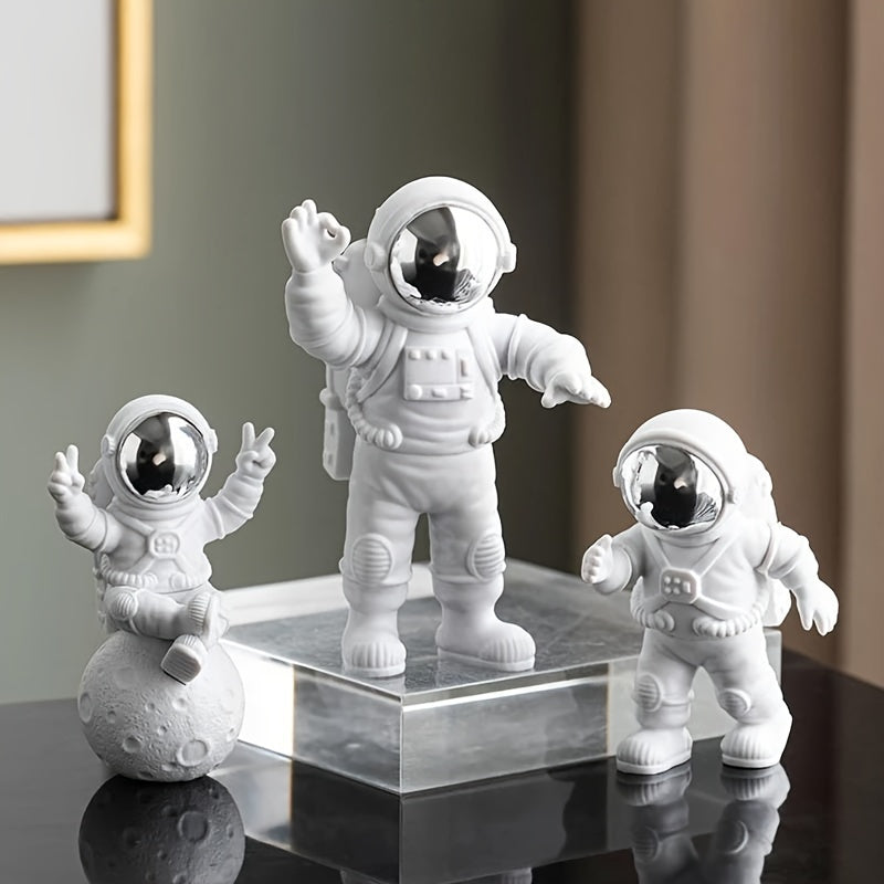 COSMIC EXPLORER ASTRONAUT SET