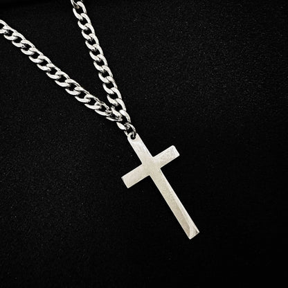 ELEGANCE CROSS NECKLACE
