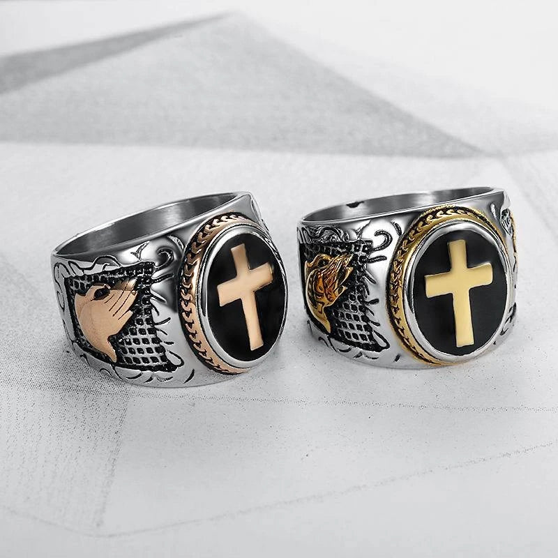 Sanctus Ring
