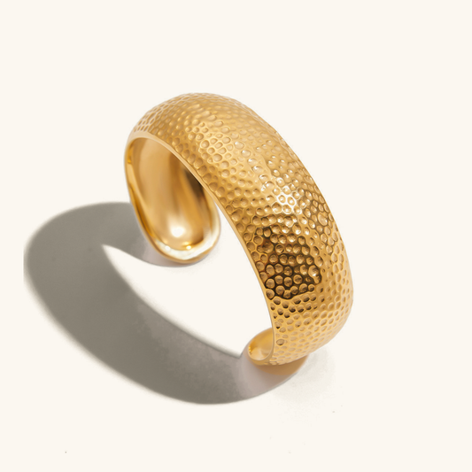 Cheyenne Textured Gold Band 0