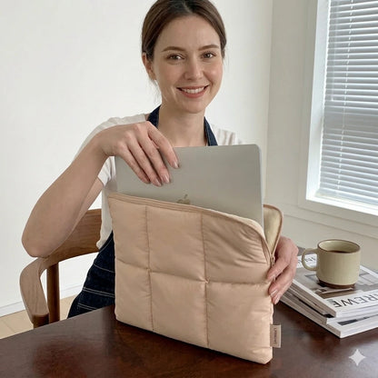 Puffer Magnetic LapTop Case