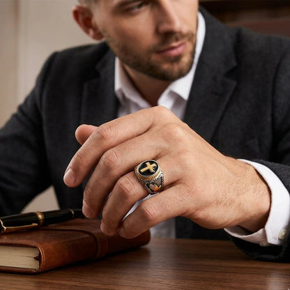 Sanctus Ring