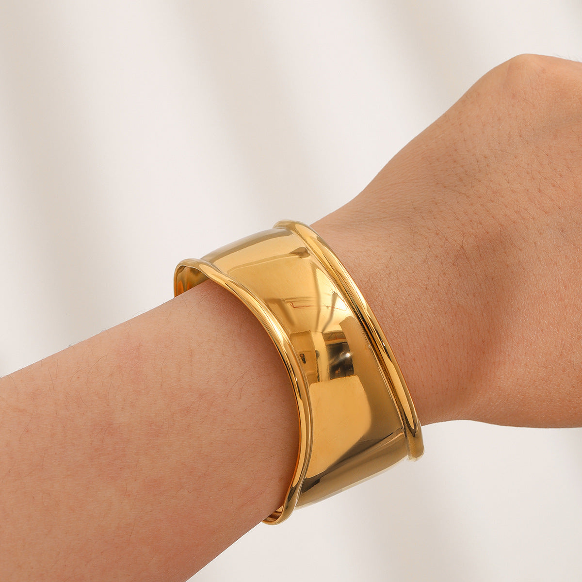 Nellie Smooth Gold Cuff 2