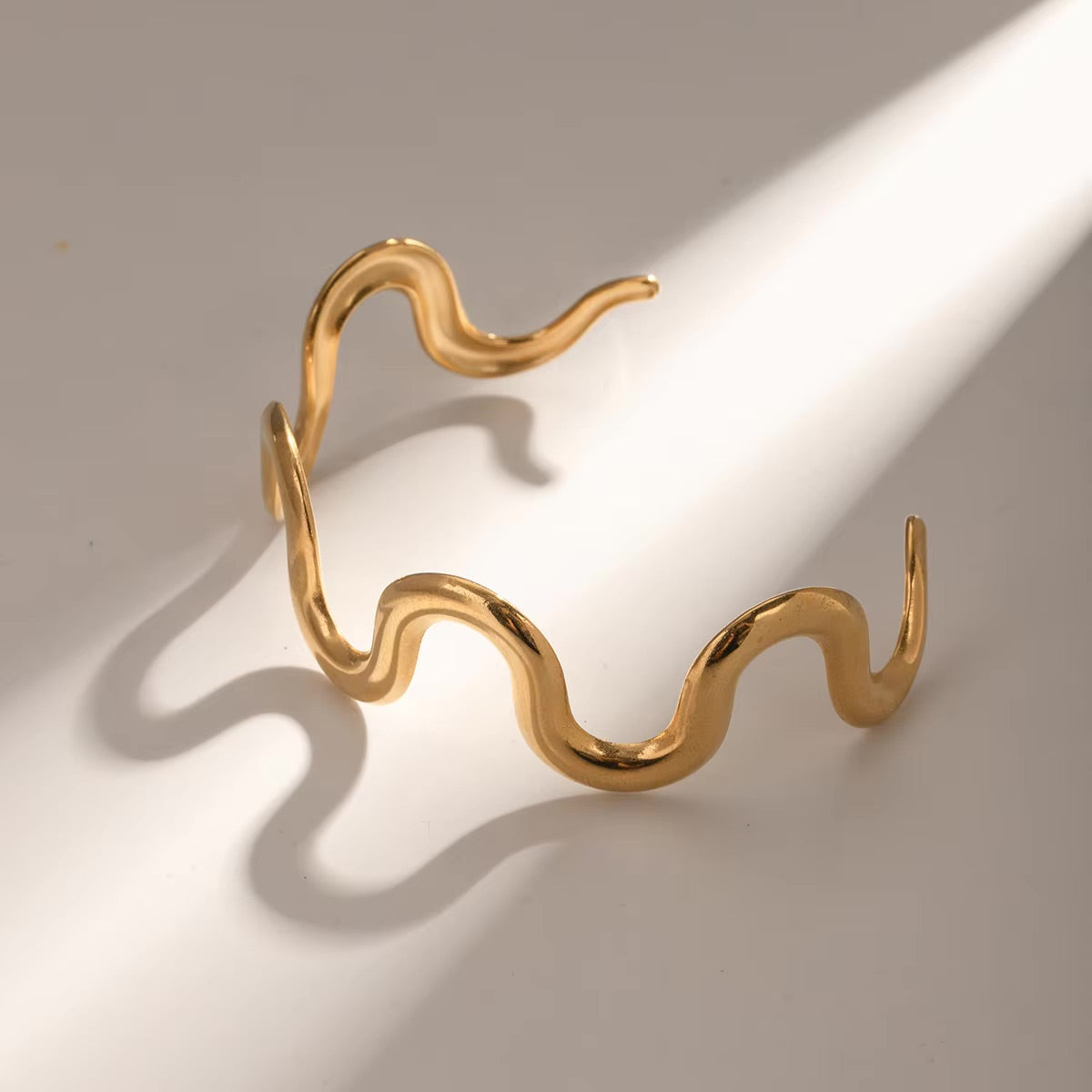Senna Twisted Gold Bangle 2