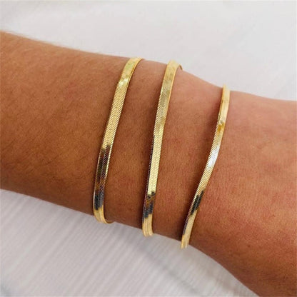Vida Gold Herringbone Bracelet 3